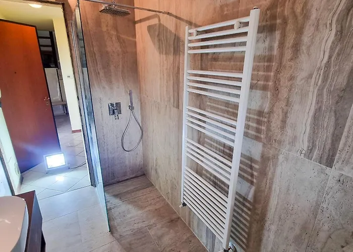 Vista Da Sogno * Pino Lago Maggiore